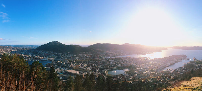 panorama Bergen - góry, morze norweskie, morze północne, zatoka Vågen