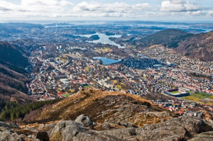 panorama Bergen i okolic z Ulriken, Bergen, Norwegia